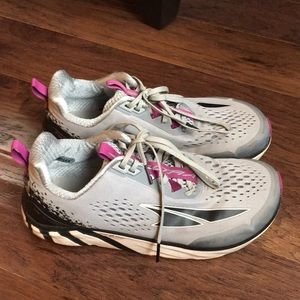 Altra Torin 4 Zero Drop Women’s Running Shoe 8.5